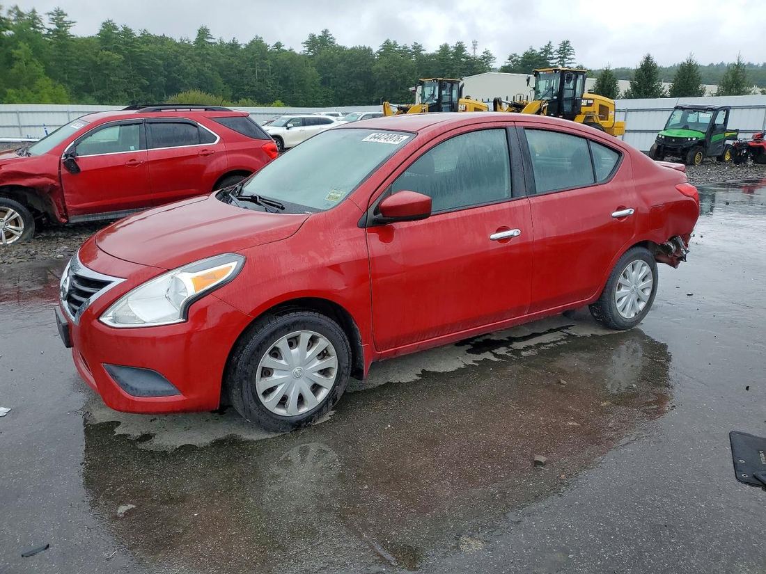 2015 NISSAN VERSA