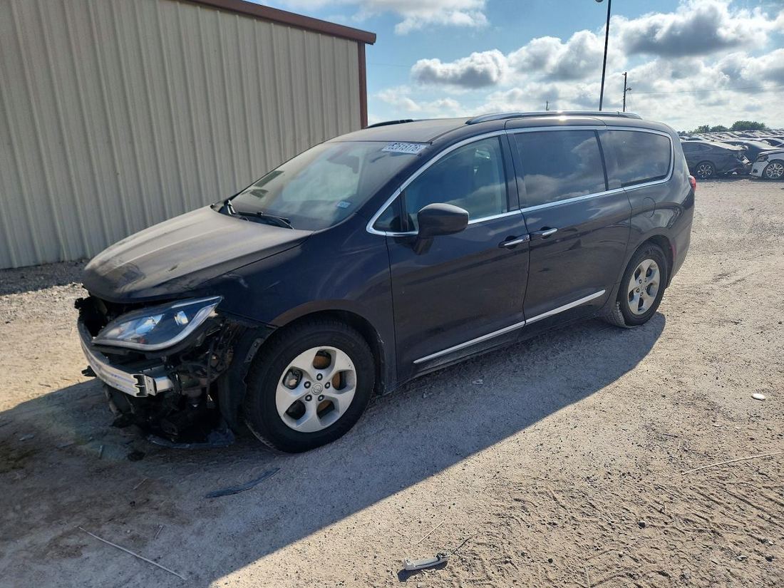 2017 CHRYSLER PACIFICA