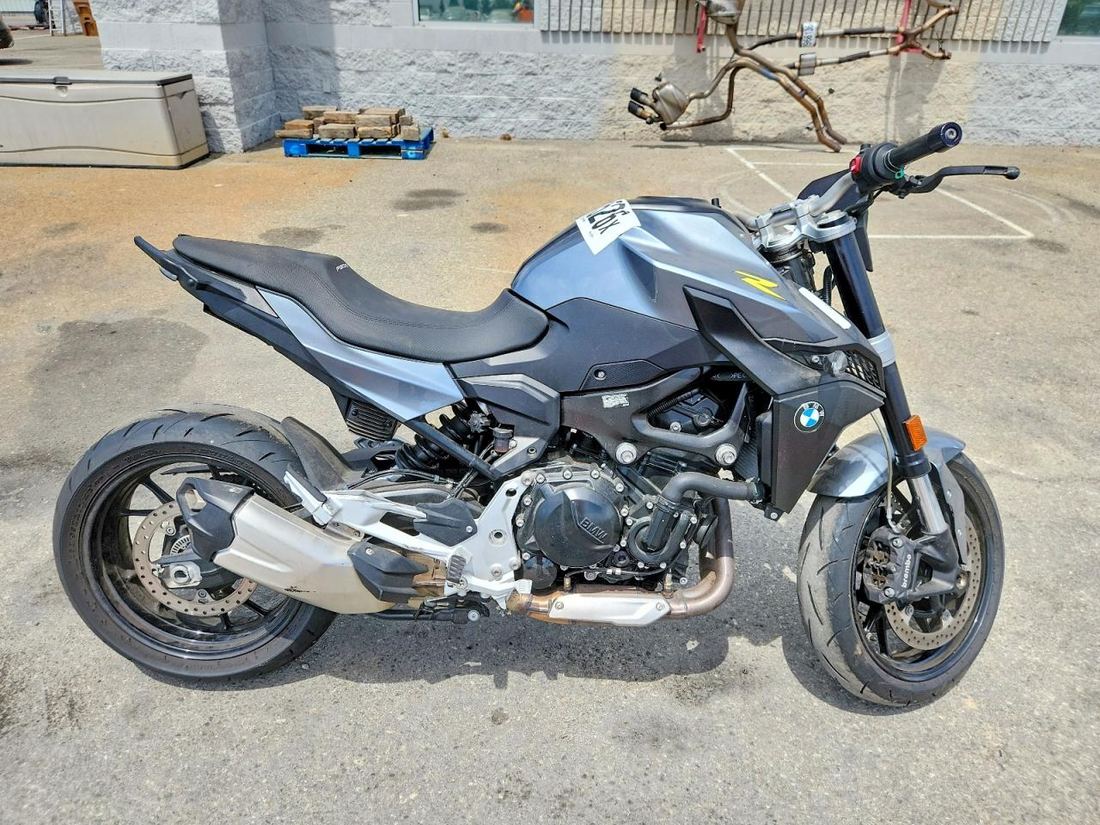 2022 BMW F 900