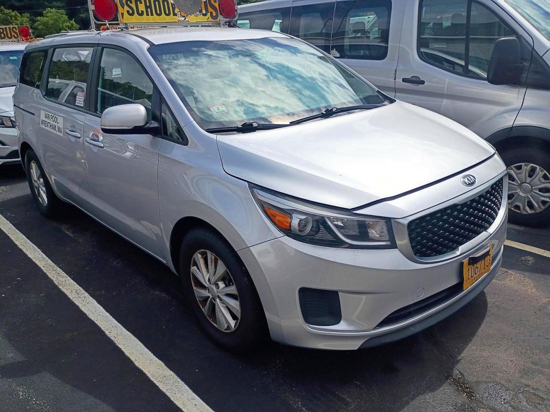 2017 KIA SEDONA