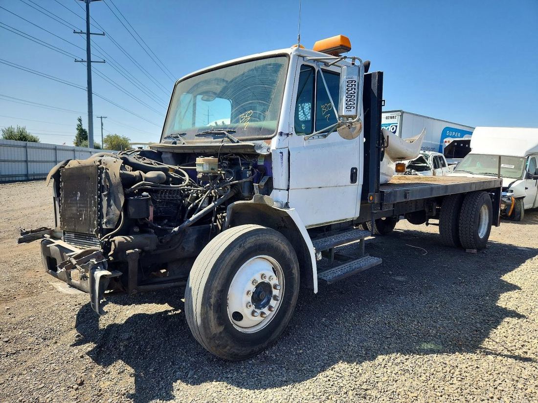 1998 FREIGHTLINER MEDIUM CONVENTIONAL
