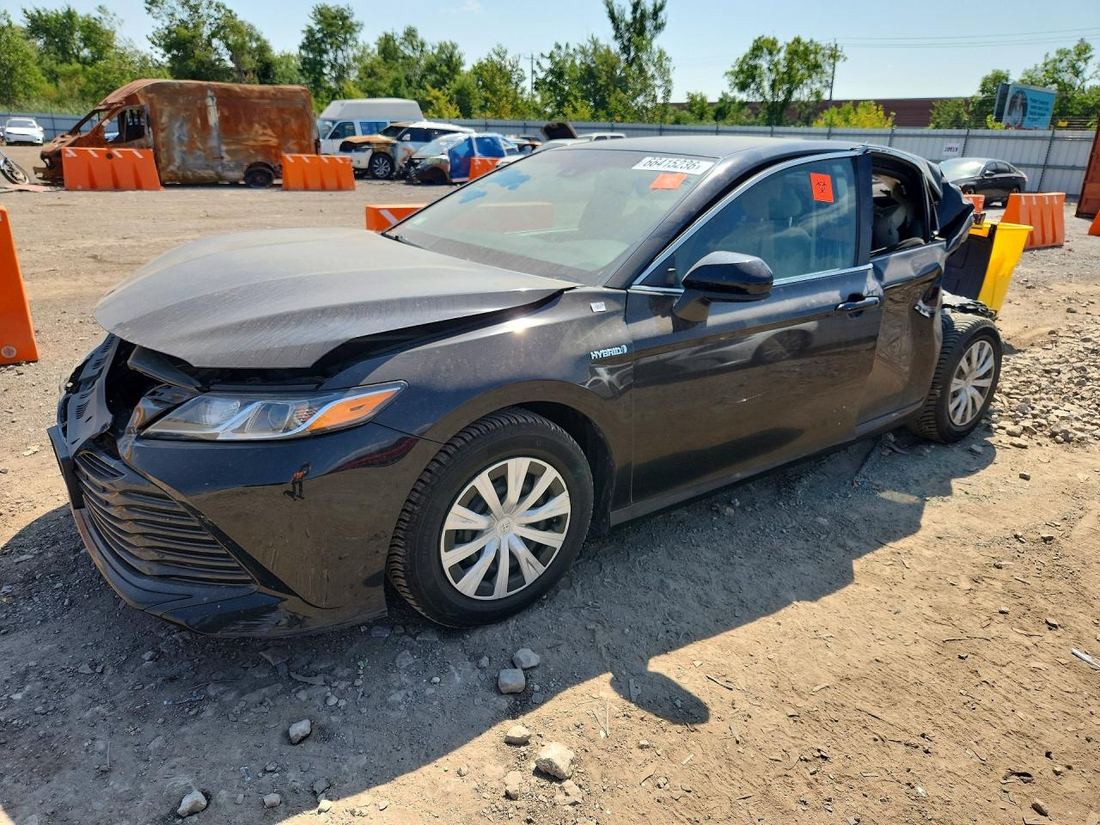 2018 TOYOTA CAMRY