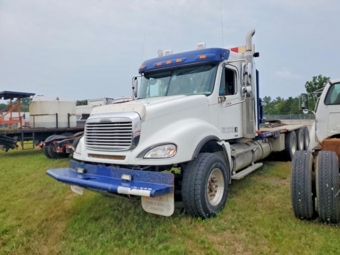 2004 FREIGHTLINER CONVENTIONAL