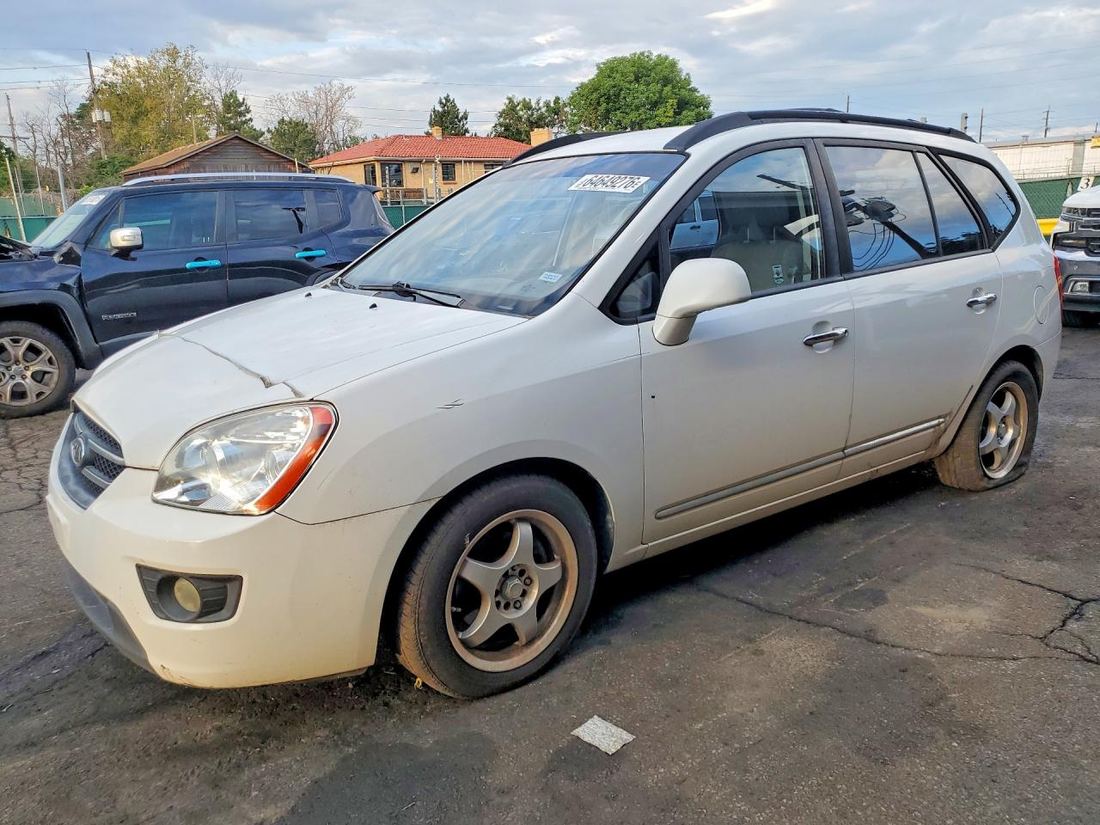 2008 KIA RONDO