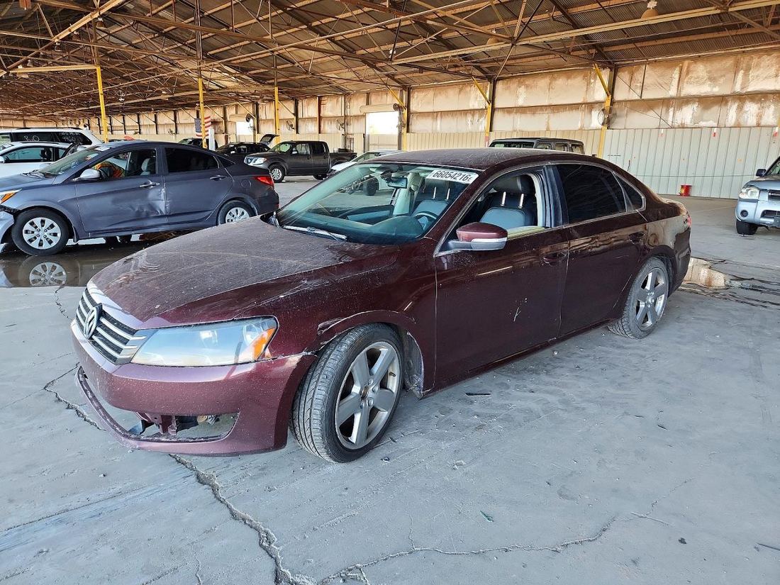 2013 VOLKSWAGEN PASSAT