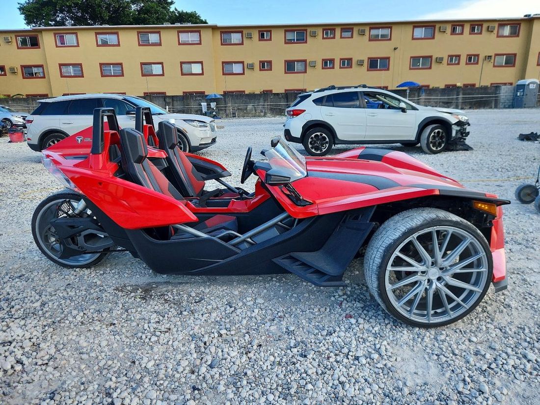 2015 POLARIS SLINGSHOT