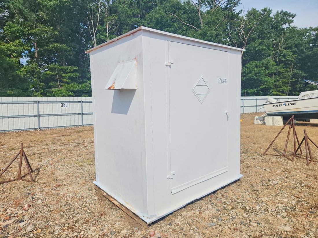 2000 SHED STORAGE SH