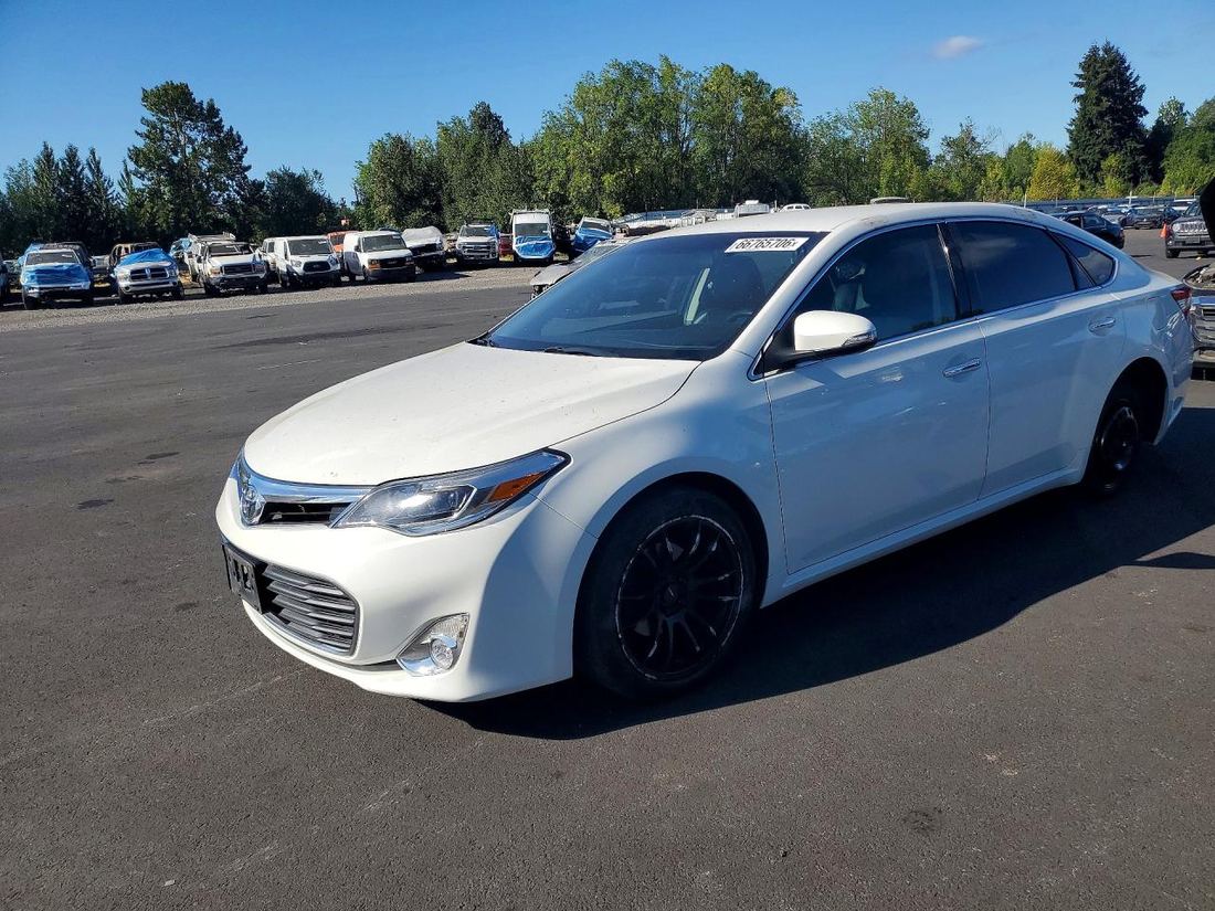 2015 TOYOTA AVALON