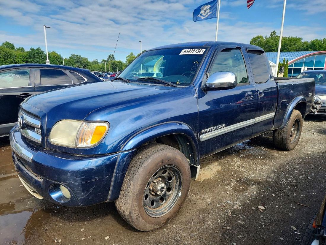 2004 TOYOTA TUNDRA