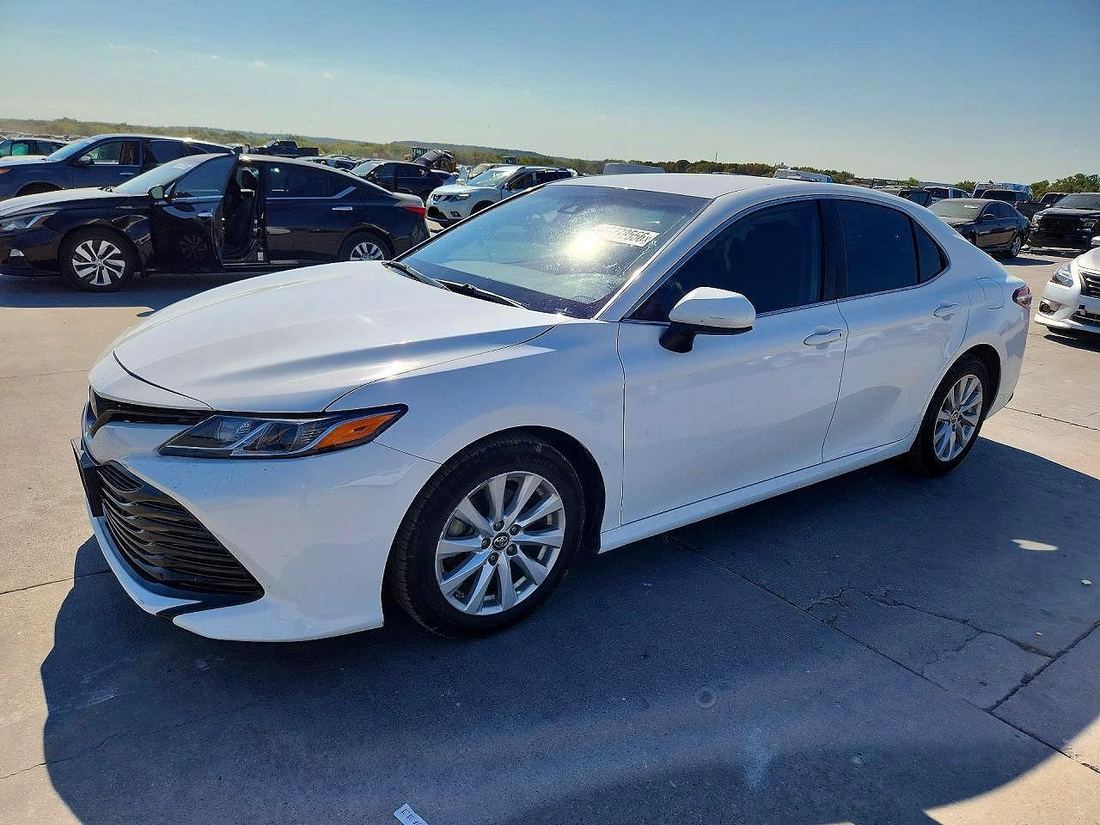 2019 TOYOTA CAMRY
