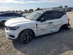 2020 VOLVO XC40
