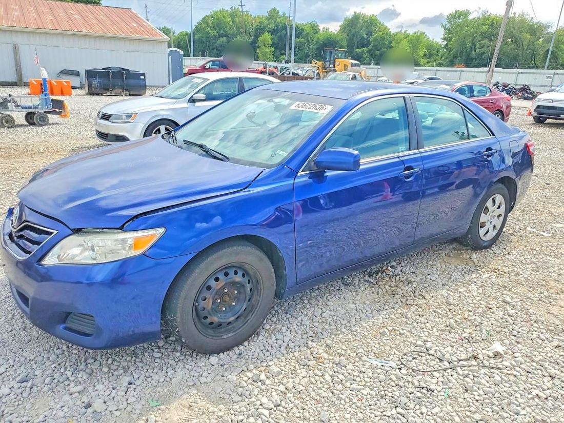 2011 TOYOTA CAMRY