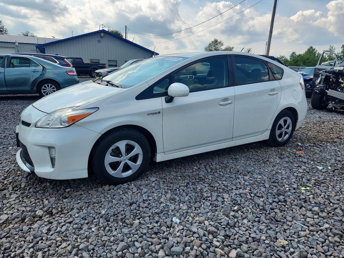 2014 TOYOTA PRIUS