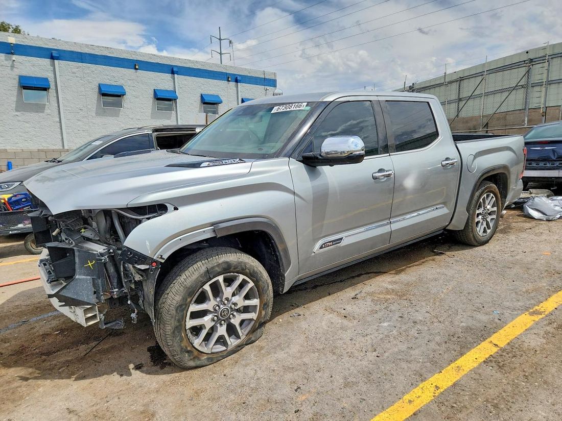 2022 TOYOTA TUNDRA