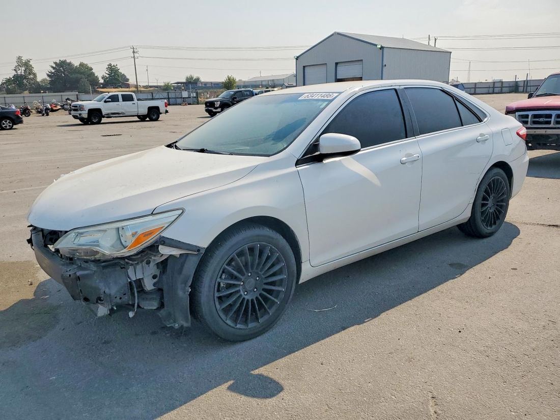 2015 TOYOTA CAMRY