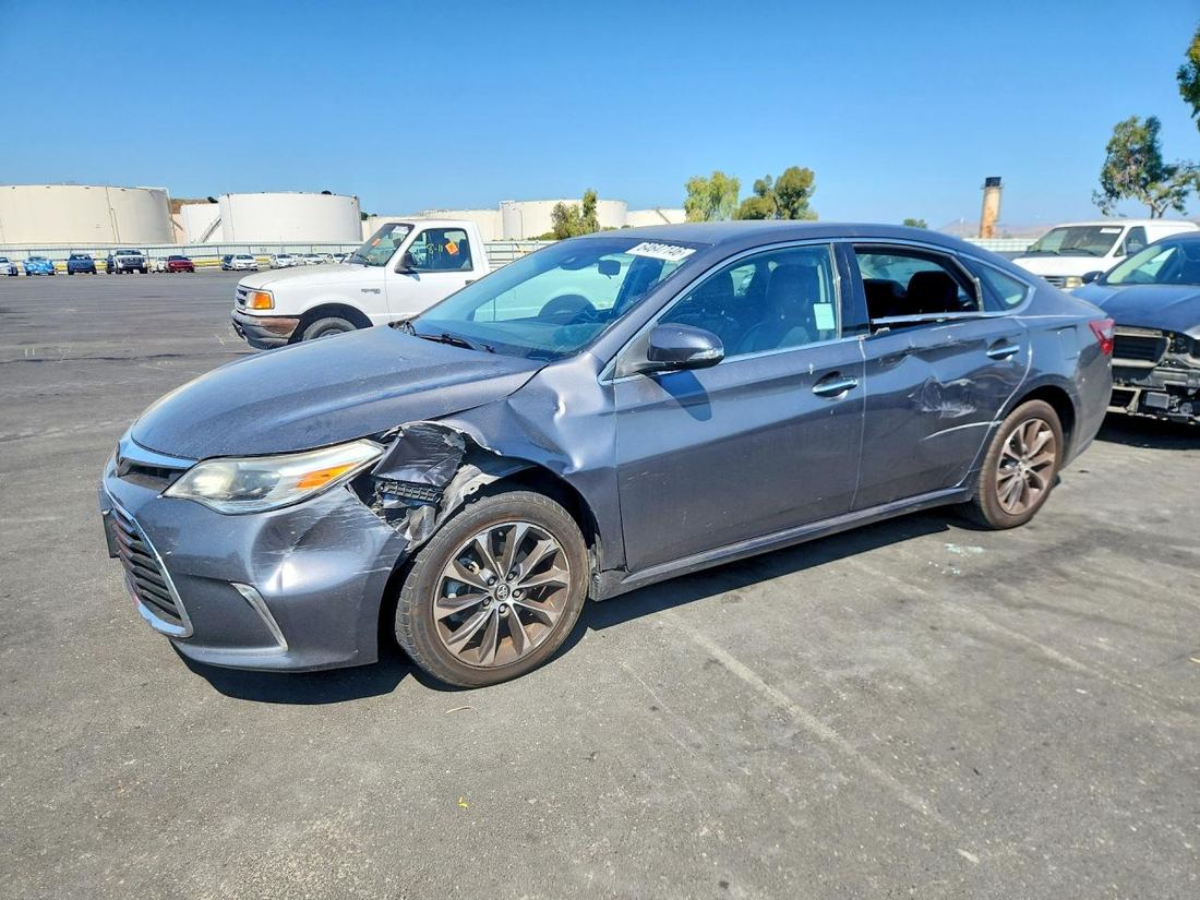 2018 TOYOTA AVALON