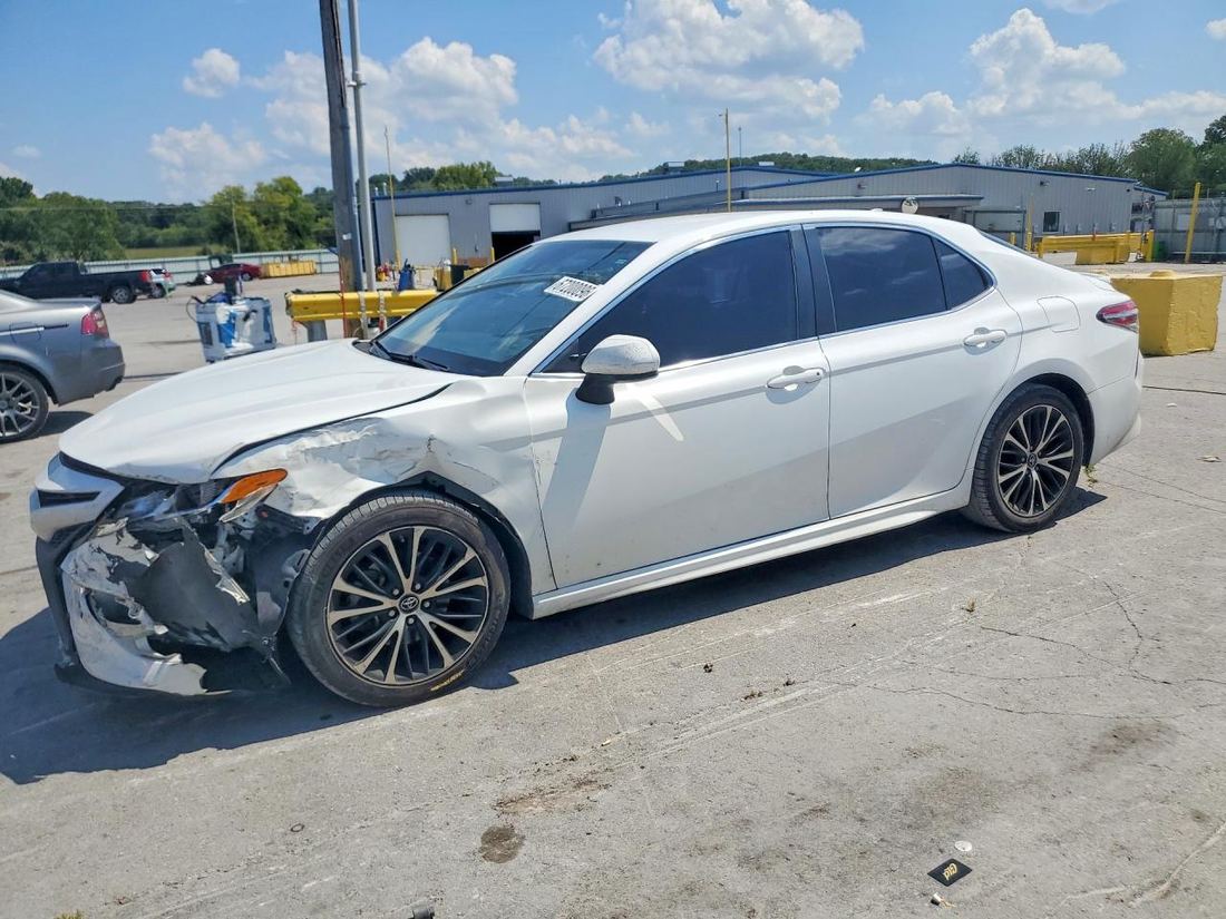 2019 TOYOTA CAMRY