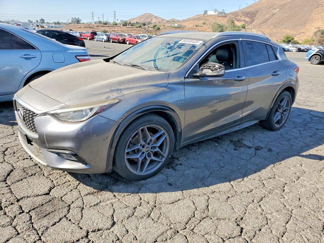 2017 INFINITI QX30