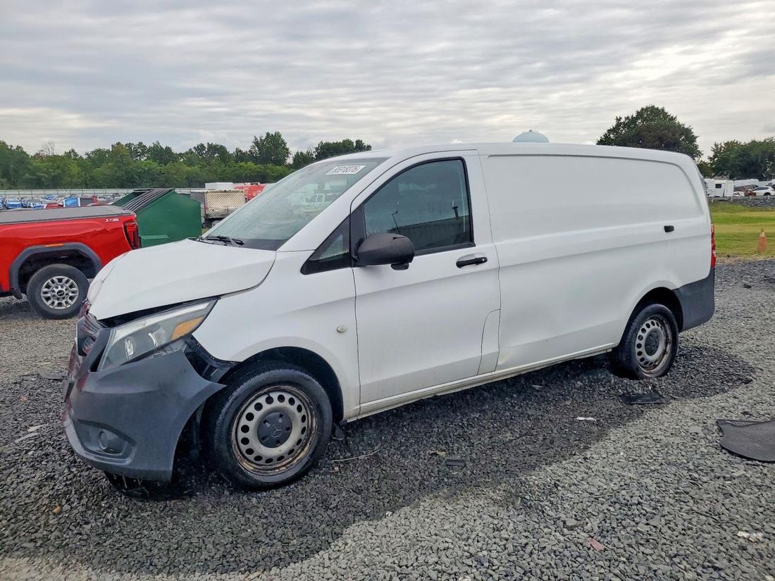 2016 MERCEDES-BENZ METRIS