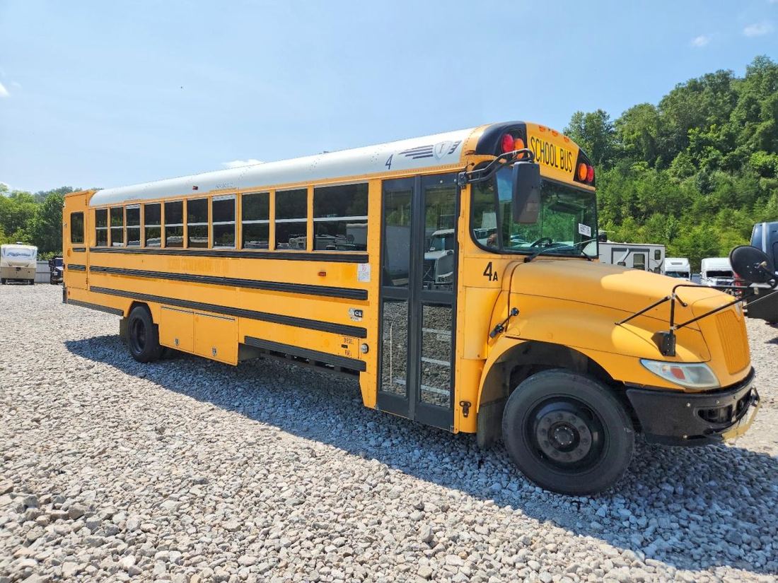2011 IC CORPORATION 3000