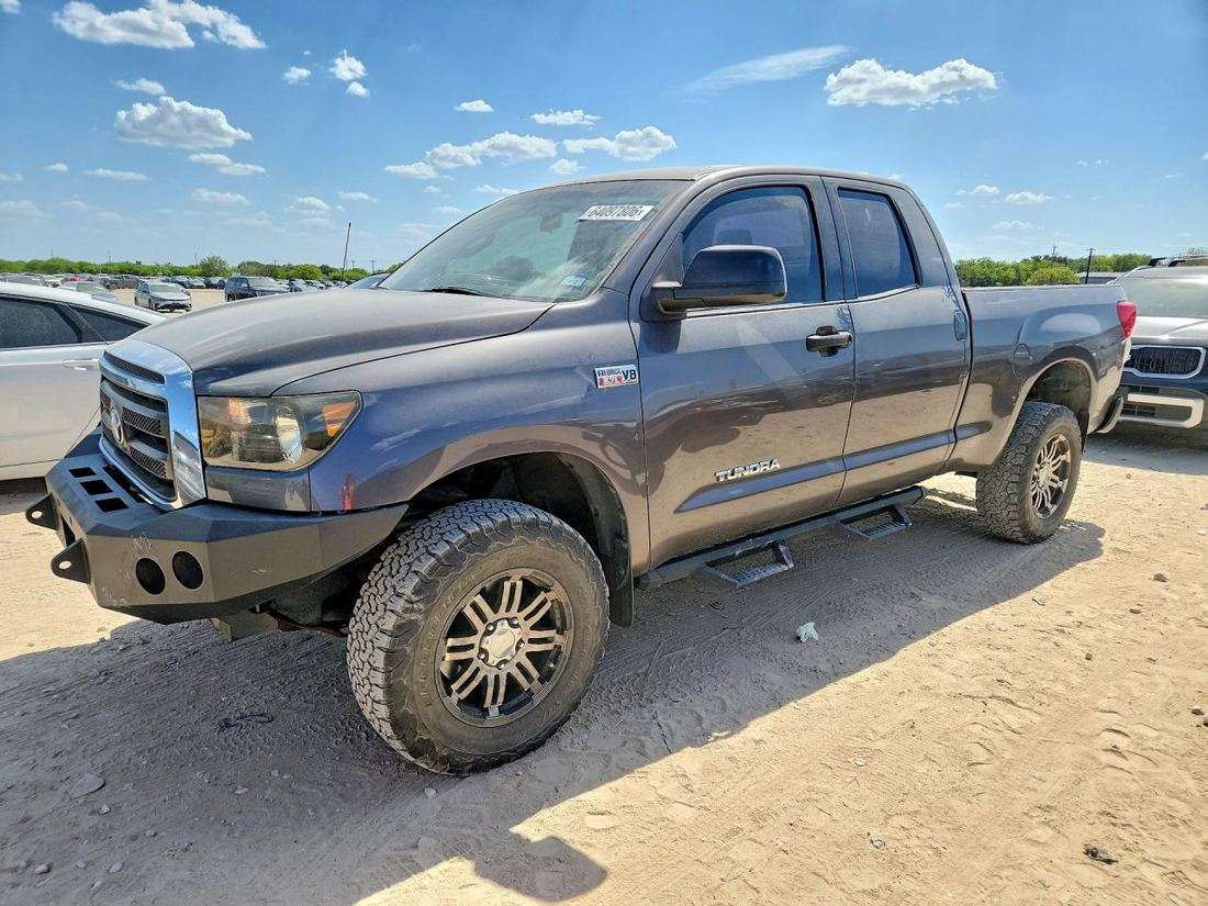 2011 TOYOTA TUNDRA