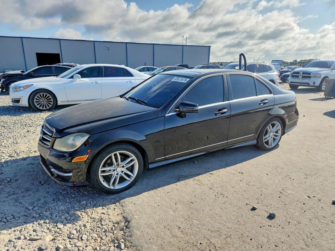 2014 MERCEDES-BENZ C