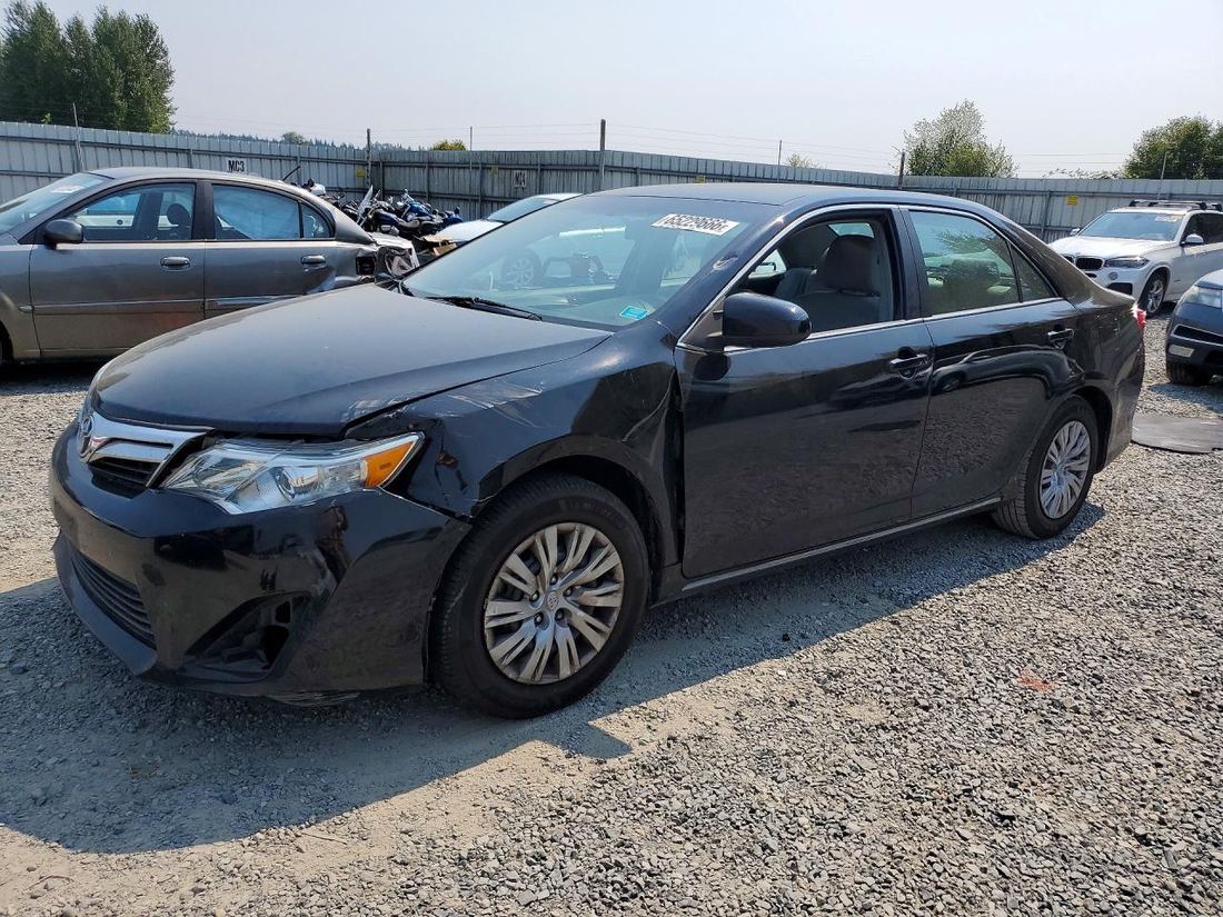 2014 TOYOTA CAMRY