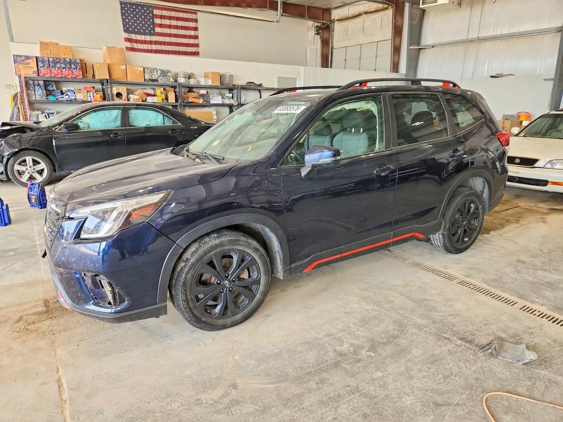 2022 SUBARU FORESTER