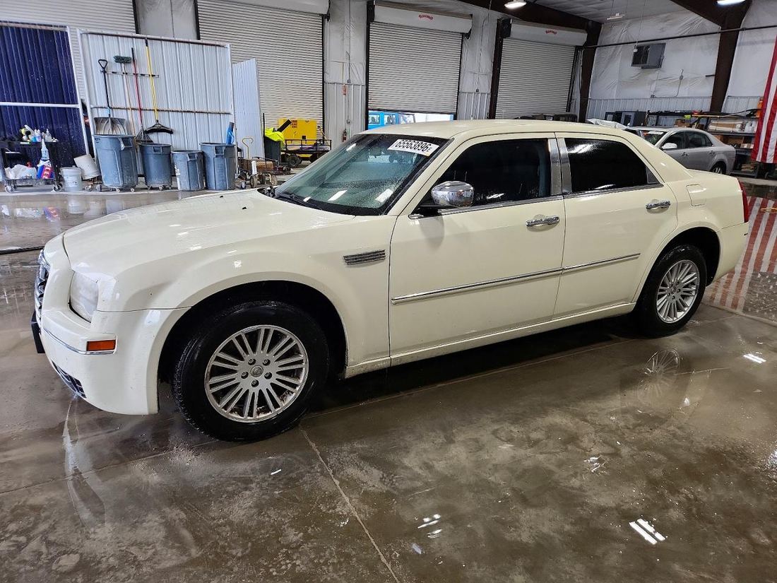 2010 CHRYSLER 300
