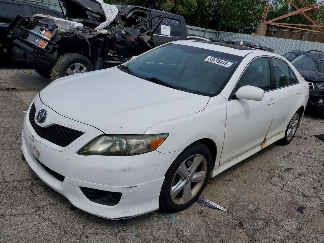 2011 TOYOTA CAMRY