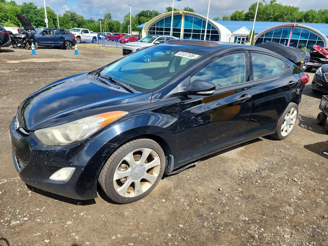 2013 HYUNDAI ELANTRA