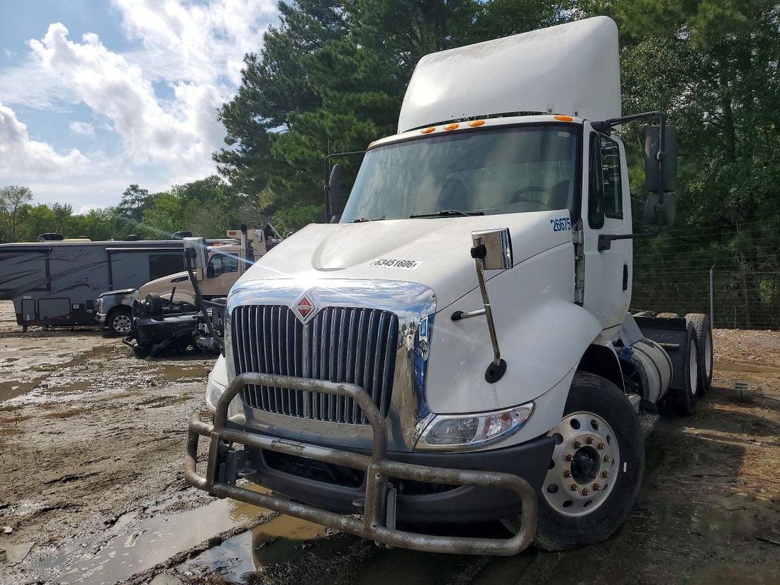 2015 INTERNATIONAL 8000