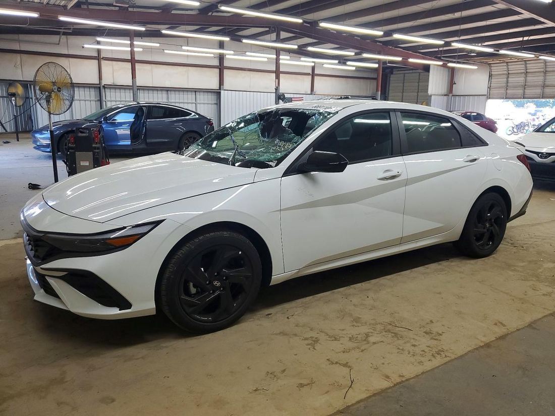 2026 HYUNDAI ELANTRA