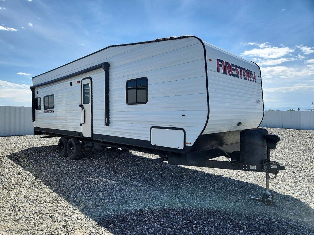 2021 DYNAMITE MAN CAVE RV