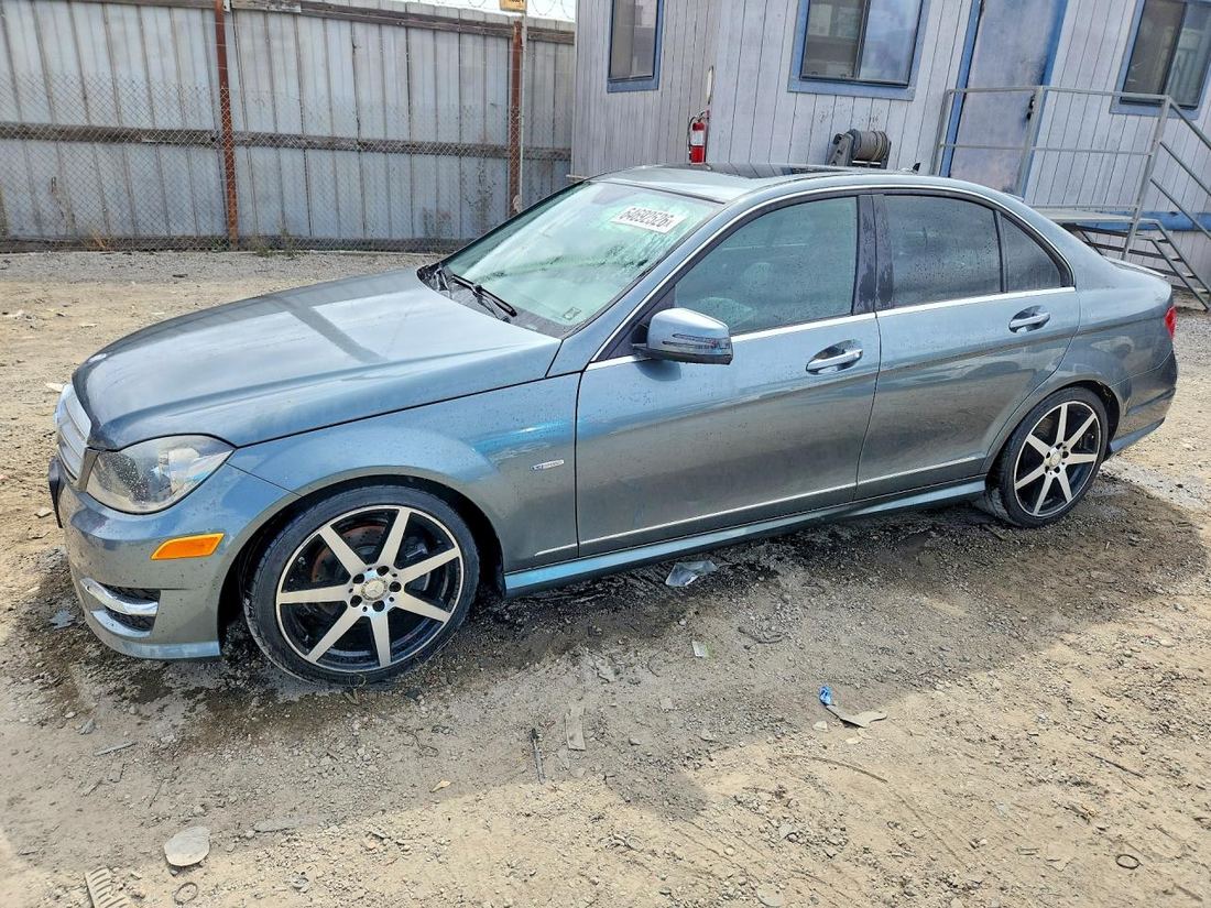 2012 MERCEDES-BENZ C
