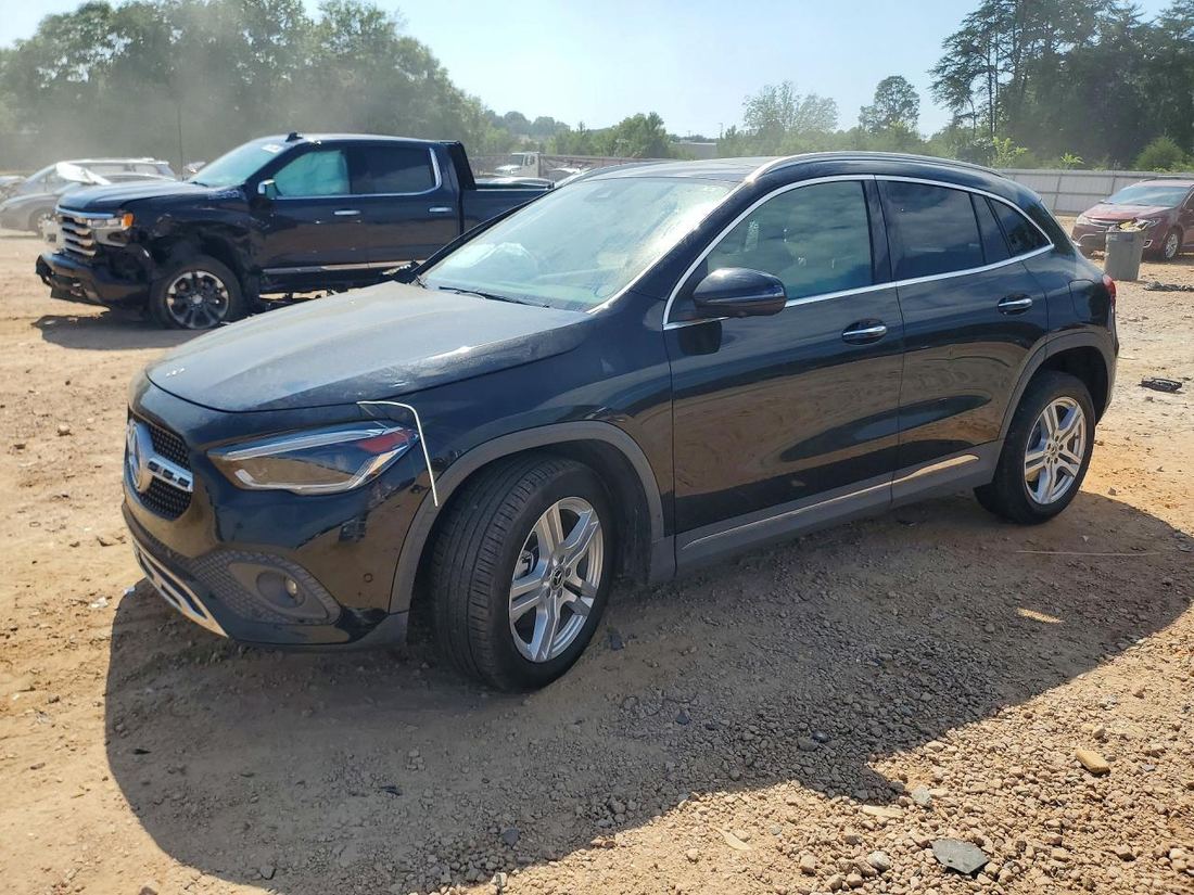 2021 MERCEDES-BENZ GLA