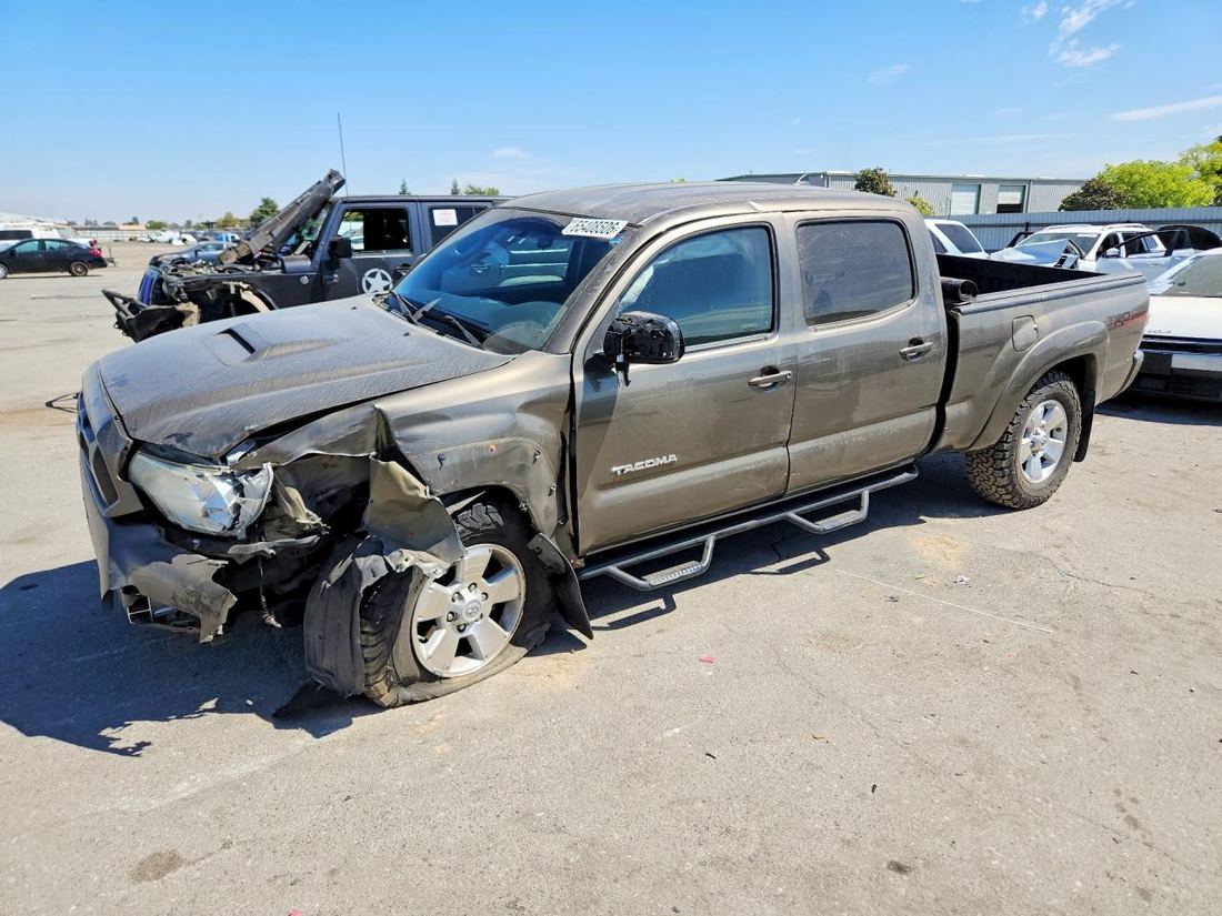 2015 TOYOTA TACOMA