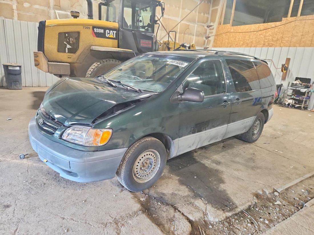 2002 TOYOTA SIENNA