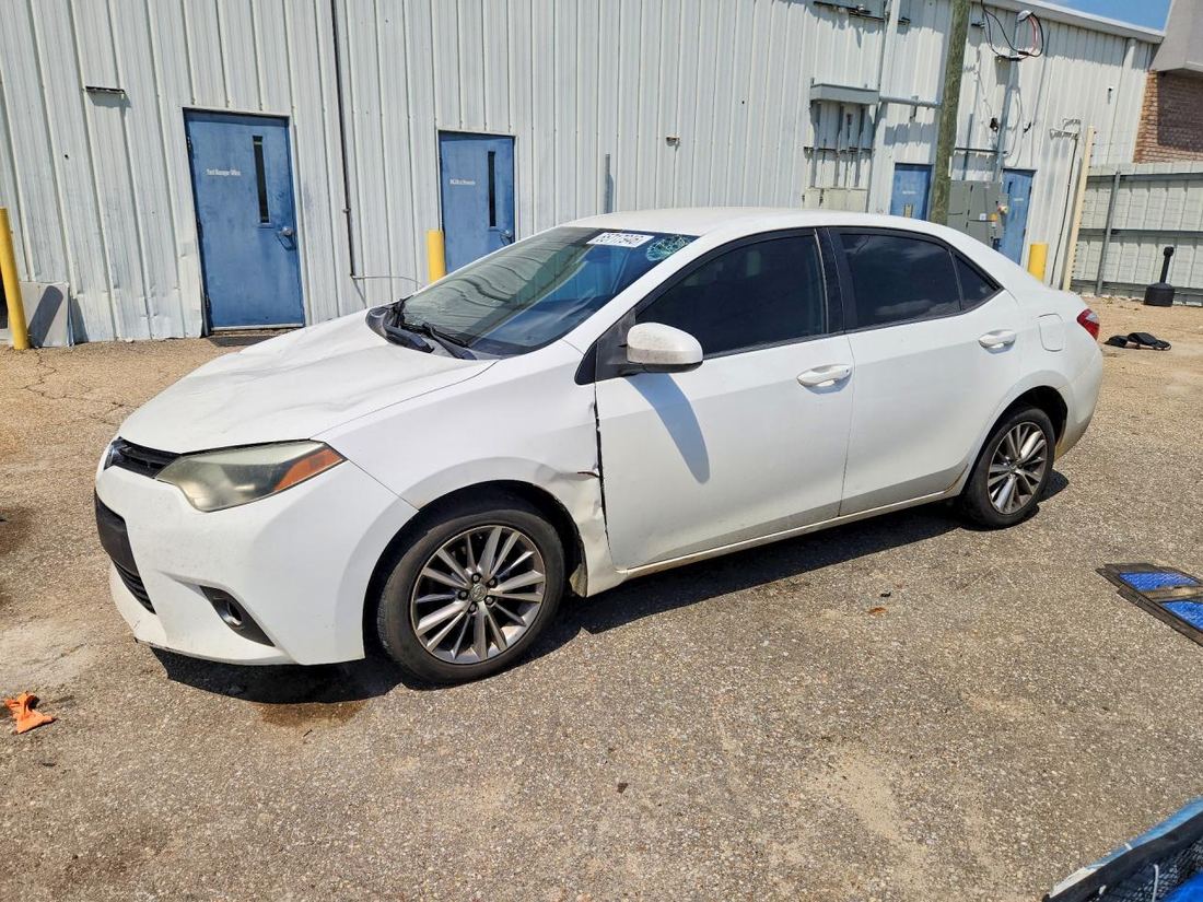2015 TOYOTA COROLLA