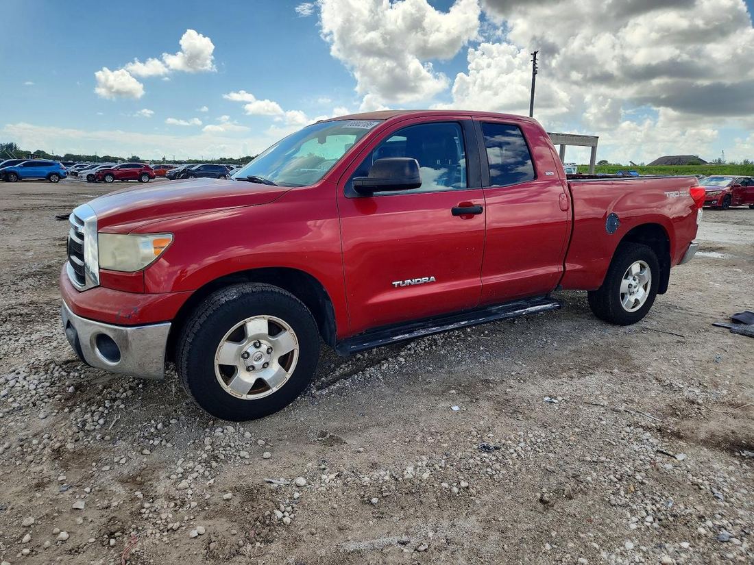 2011 TOYOTA TUNDRA
