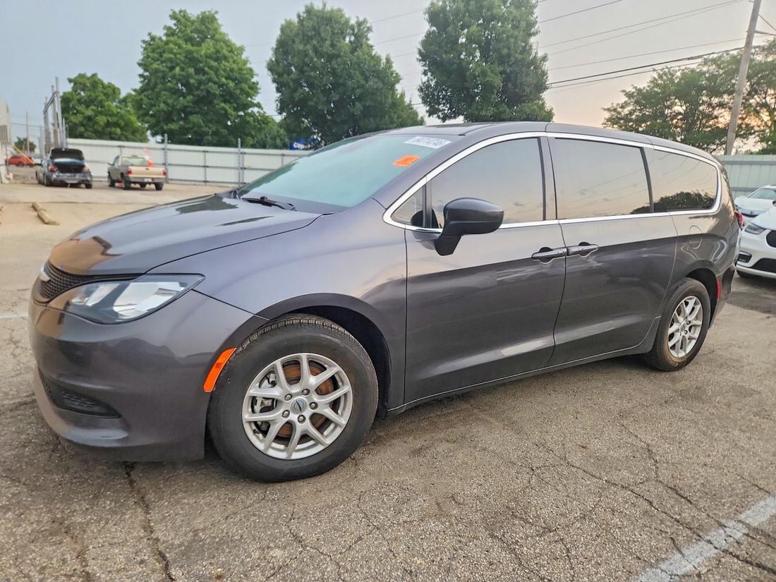 2023 CHRYSLER VOYAGER