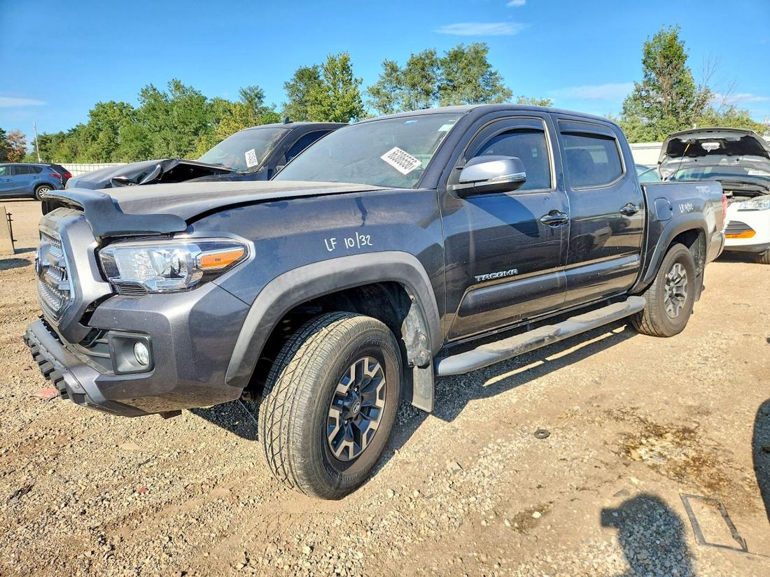 2017 TOYOTA TACOMA