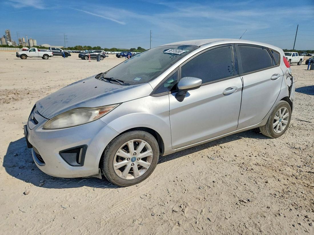2012 FORD FIESTA