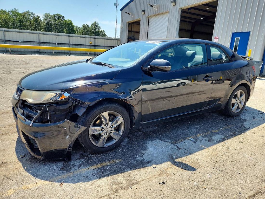 2011 KIA FORTE KOUP