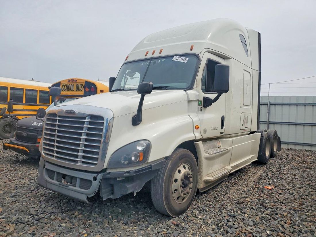 2018 FREIGHTLINER CASCADIA 125