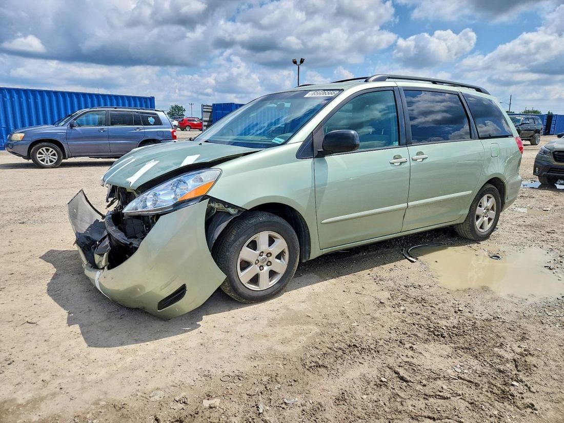2007 TOYOTA SIENNA