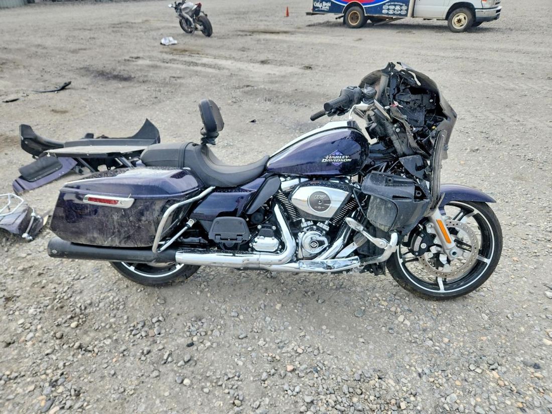 2025 HARLEY-DAVIDSON FLHXU
