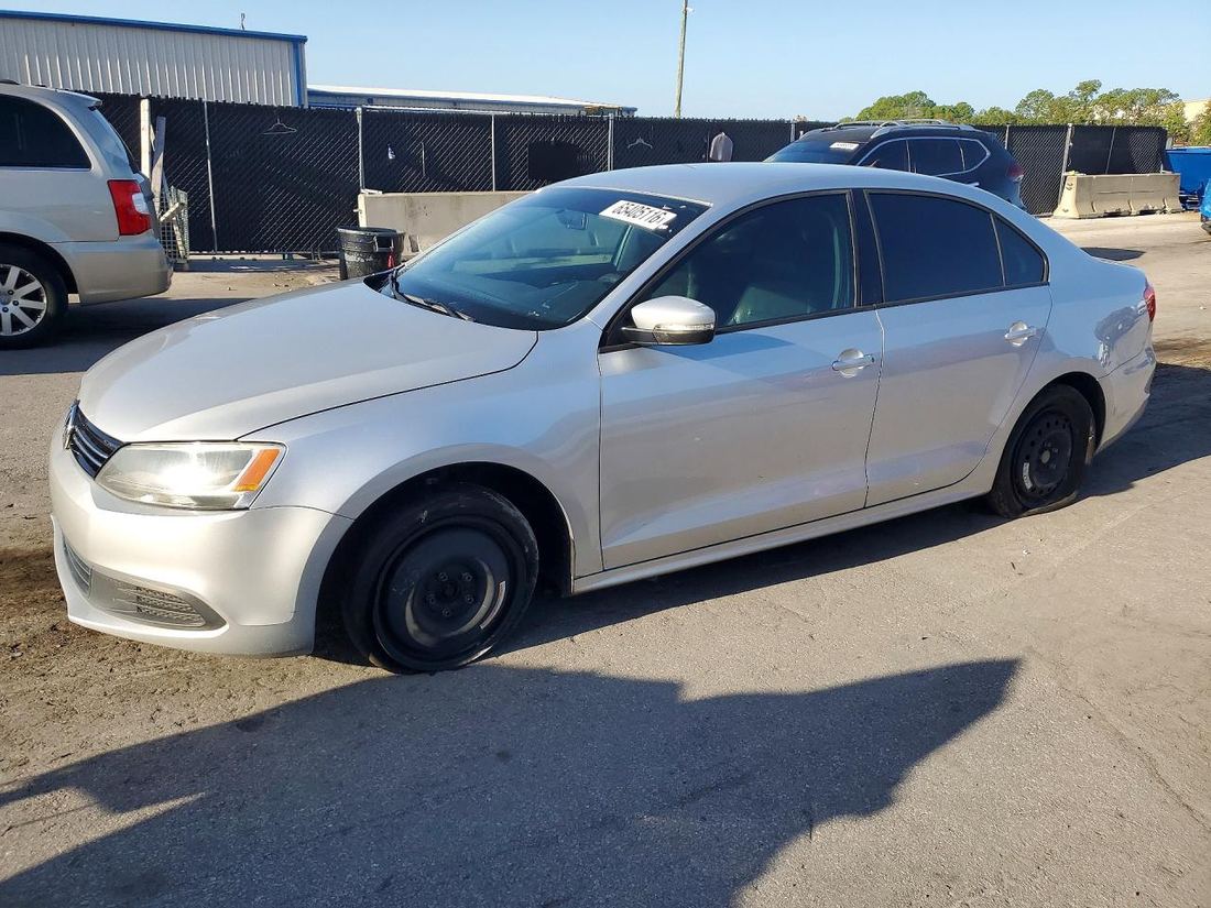 2014 VOLKSWAGEN JETTA