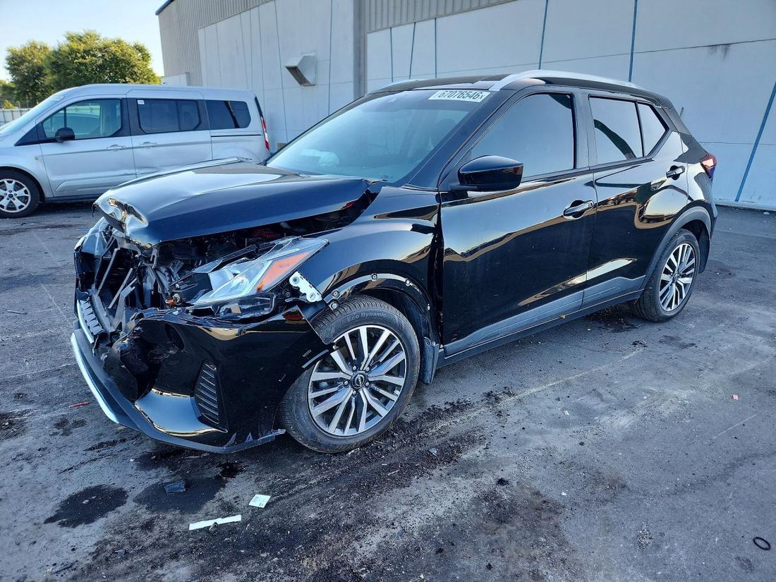 2023 NISSAN KICKS
