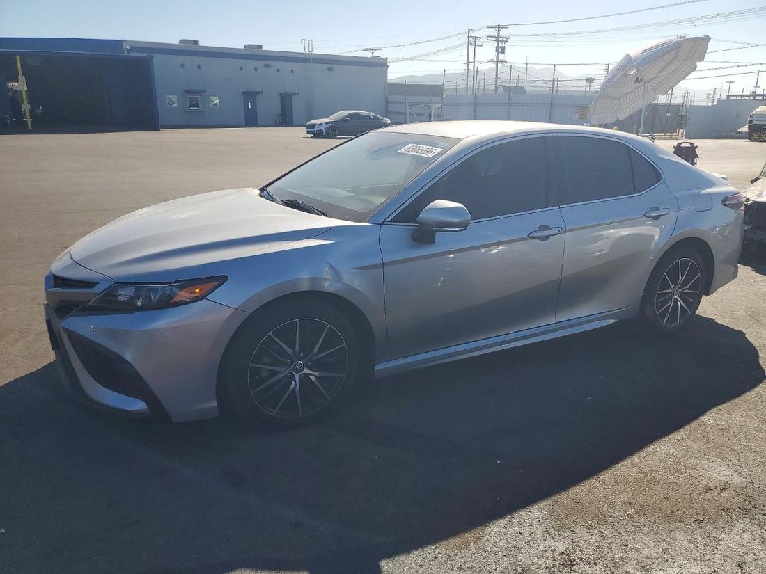 2022 TOYOTA CAMRY